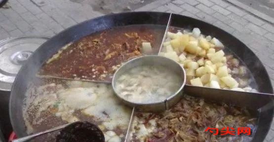 街邊鹵牛雜
