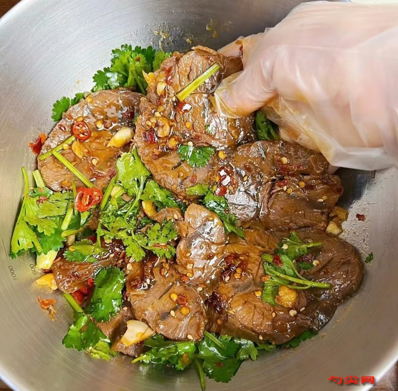涼拌牛肉